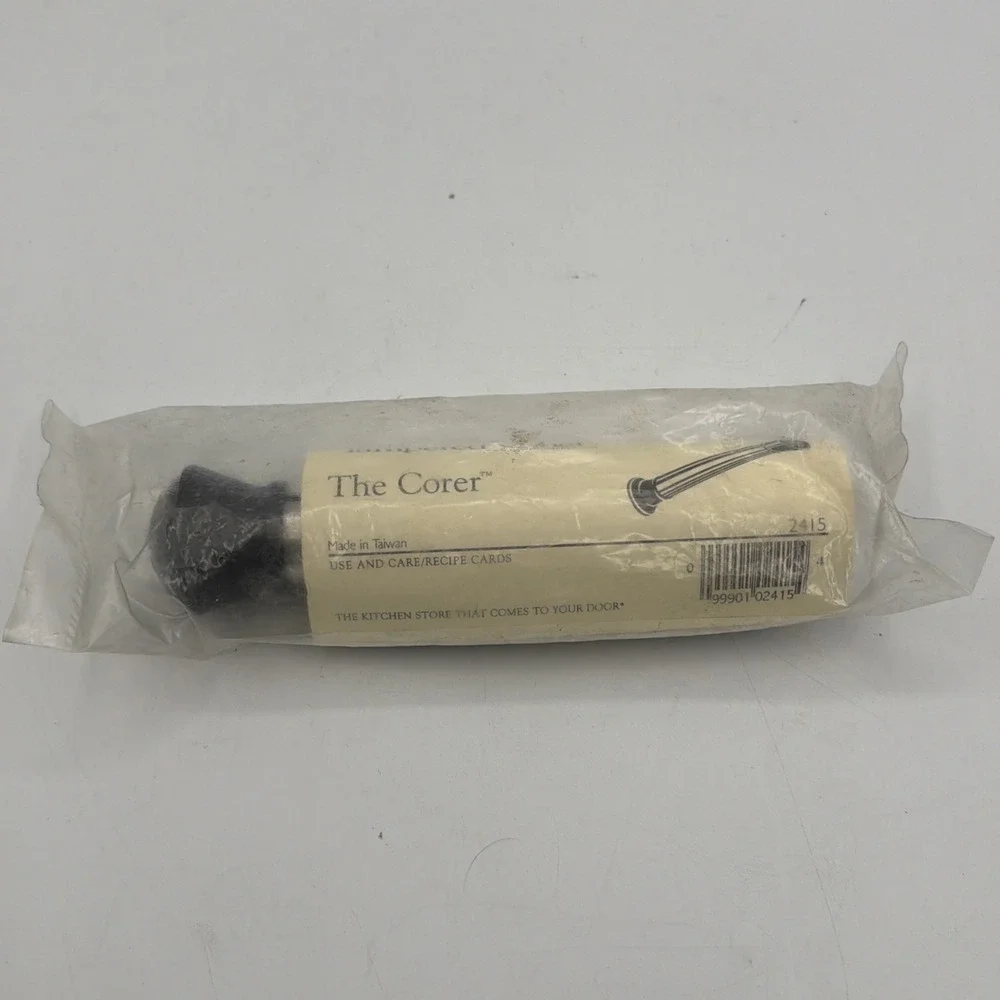 Pampered Chef The Corer #2415 – New in the Package